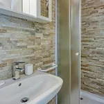 Vakantiehuis Lovely In