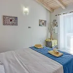 Vakantiehuis Lovely In