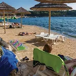 Vakantiehuis Lovely In *